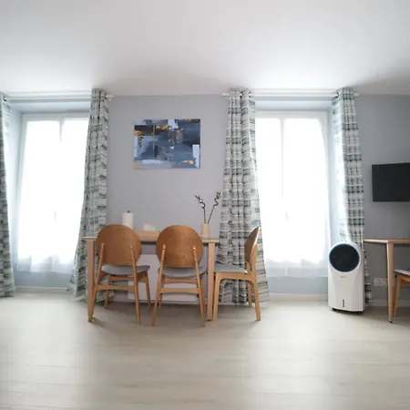 Elegant - Montmartre * Paříž